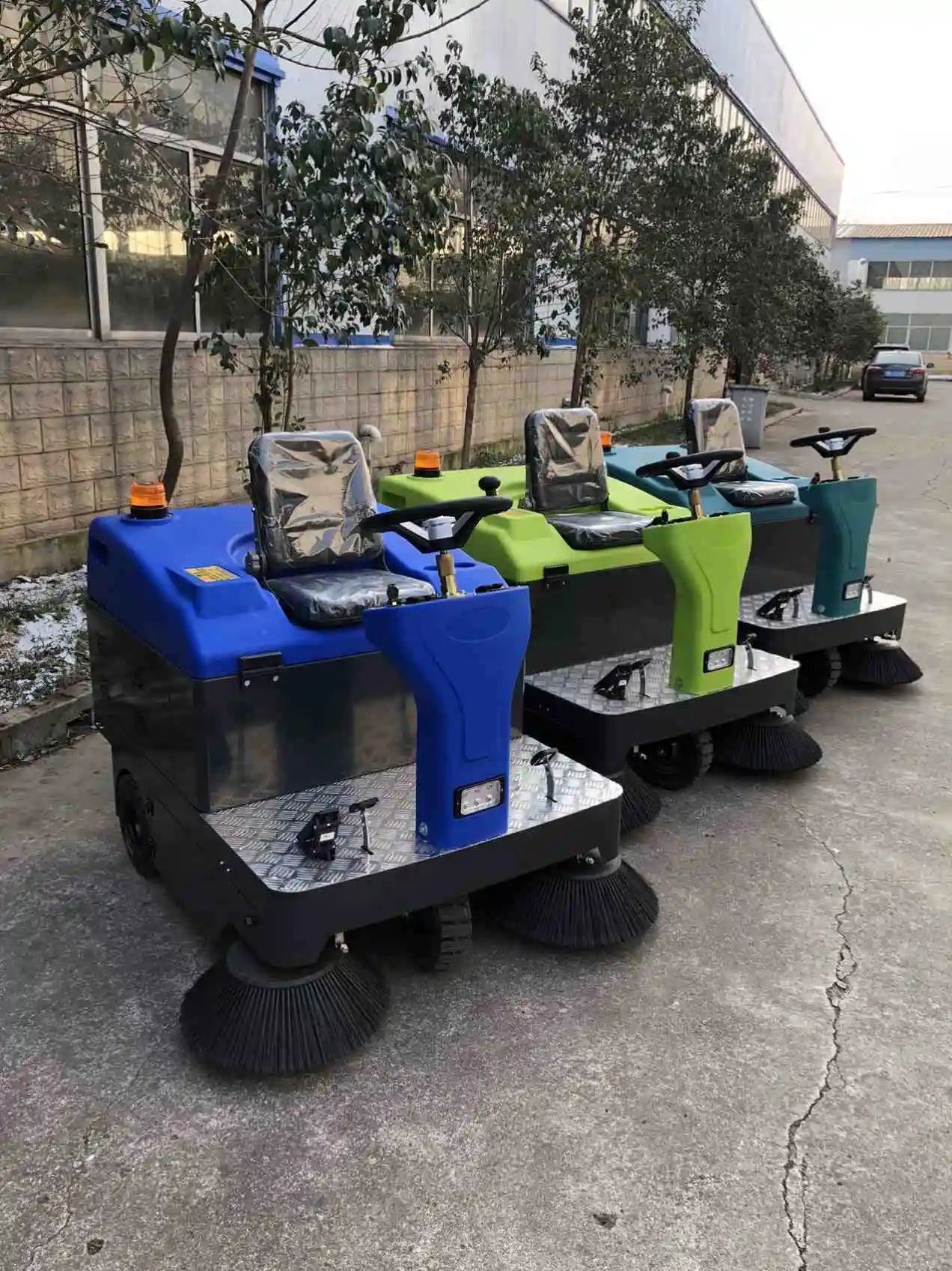 Vol-1400 Electric Street Sweeper Cleaning Machine Floor Ride On Scrubber Automatic Oem