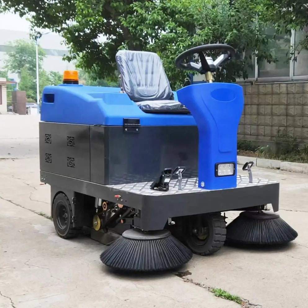 Road Floor Driving Electric Street Sweeper Machine Dry And Water Sweeping Equipment Fully Enclosed