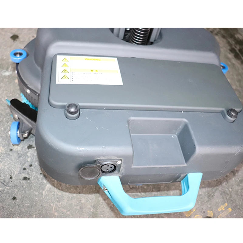 KEYU mini walk-behind electric floor sweeper is easy to operate floor cleaning machine cleaning equipment